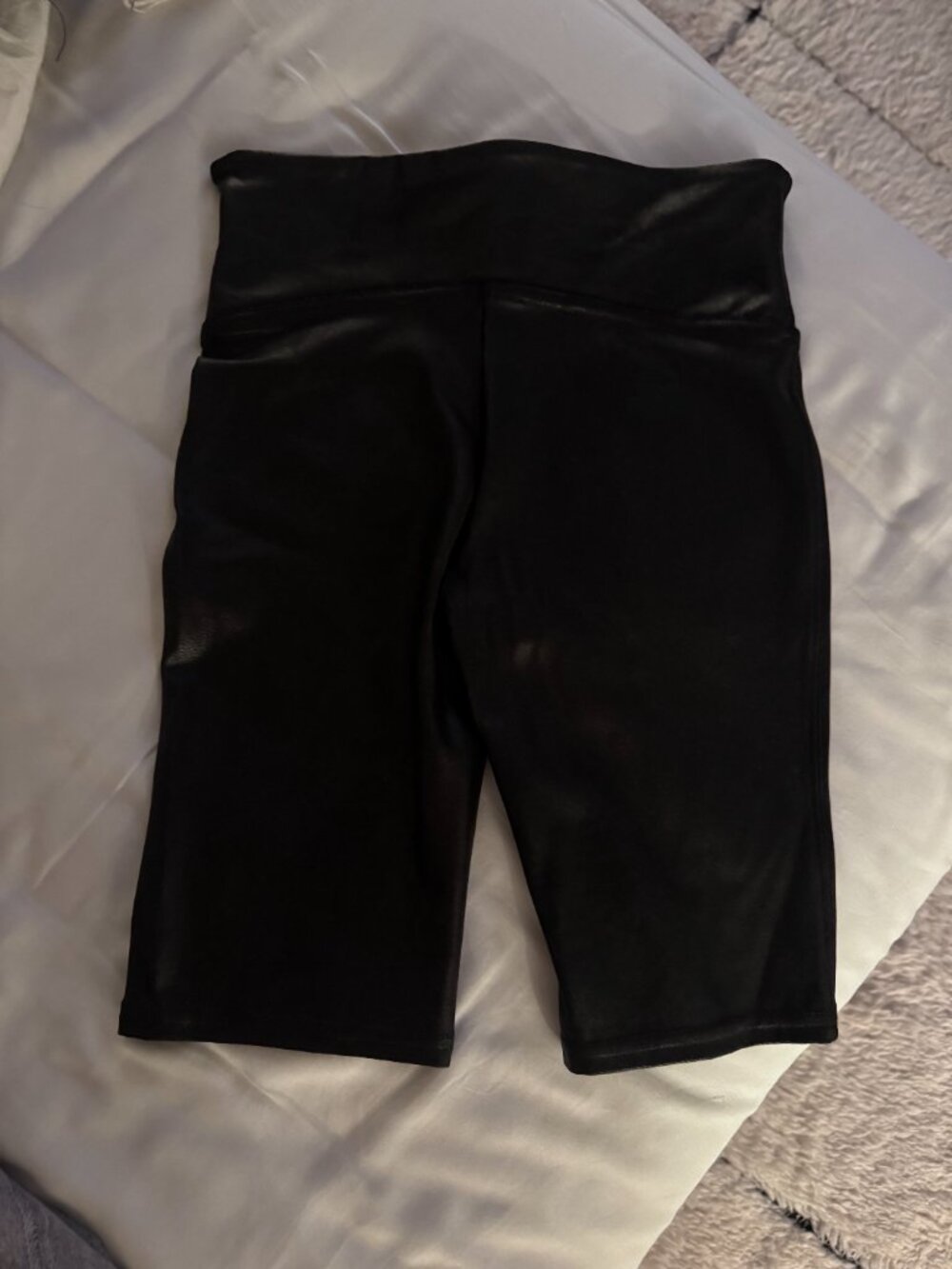 NWT SPANX Faux Leather Bike Shorts Black Size Small - Picture 5 of 5